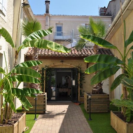 Hotel Le Loft Trie-sur-Baise Exteriör bild