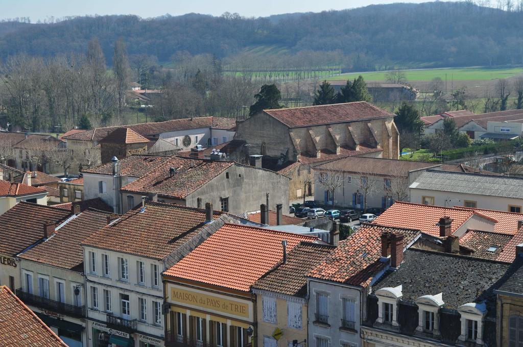 Hotel Le Loft Trie-sur-Baise Exteriör bild
